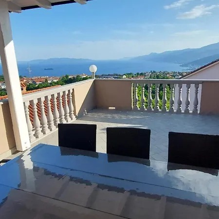 Daire In Old Town Center With Sea View And Parking Kastav