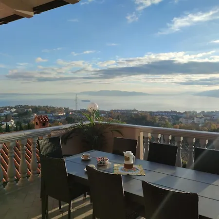 Apartman Apartments Villa Kastav In Old Town Center With Sea View And Parking