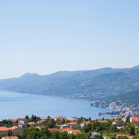 Daire In Old Town Center With Sea View And Parking Kastav