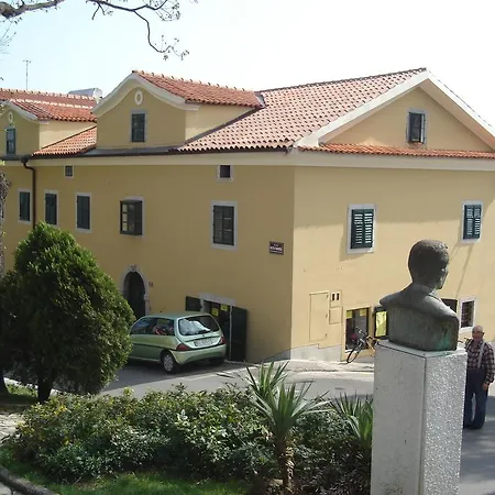 In Old Town Center With Sea View And Parking Kastav