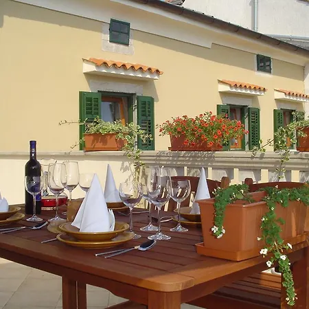 Apartments Villa Kastav In Old Town Center With Sea View And Parking Apartman *