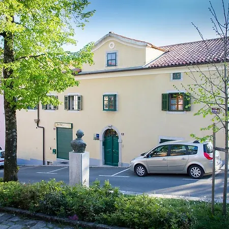 Apartments Villa Kastav In Old Town Center With Sea View And Parking *