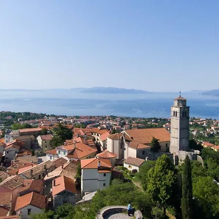 Apartman Apartments Villa Kastav In Old Town Center With Sea View And Parking