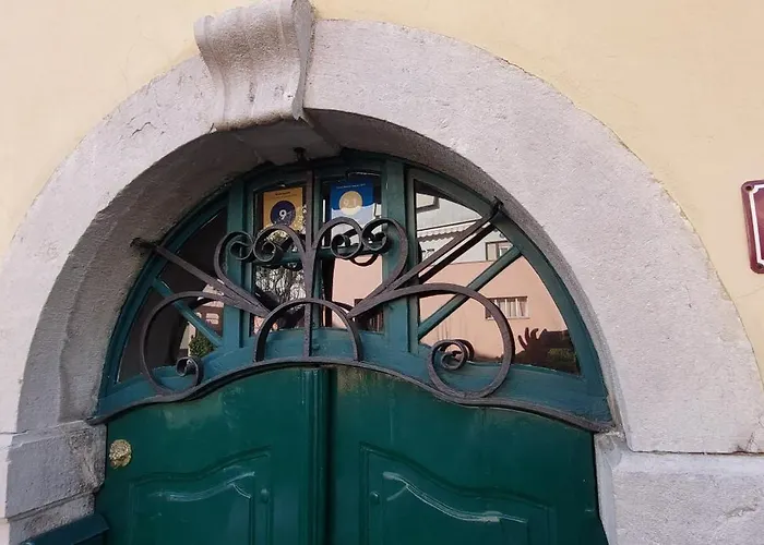 Apartament In Old Town Center With Sea View And Parking *
