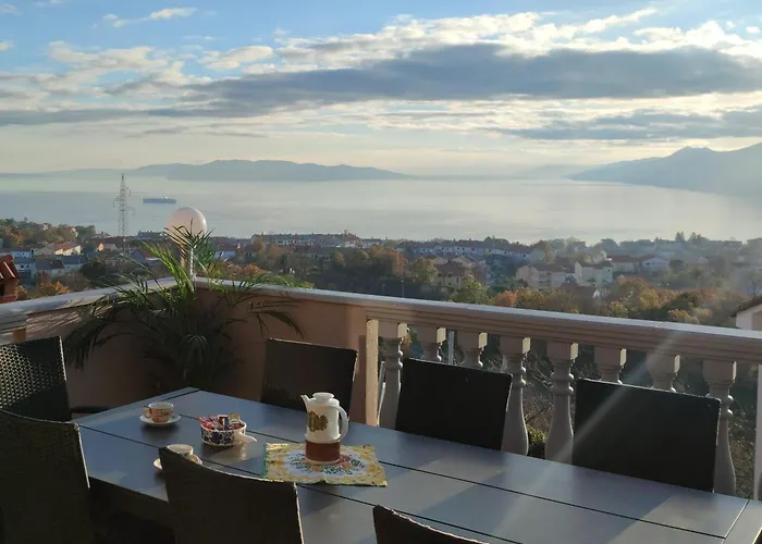 Apartament In Old Town Center With Sea View And Parking *