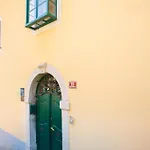 In Old Town Center With Sea View And Parking Διαμέρισμα